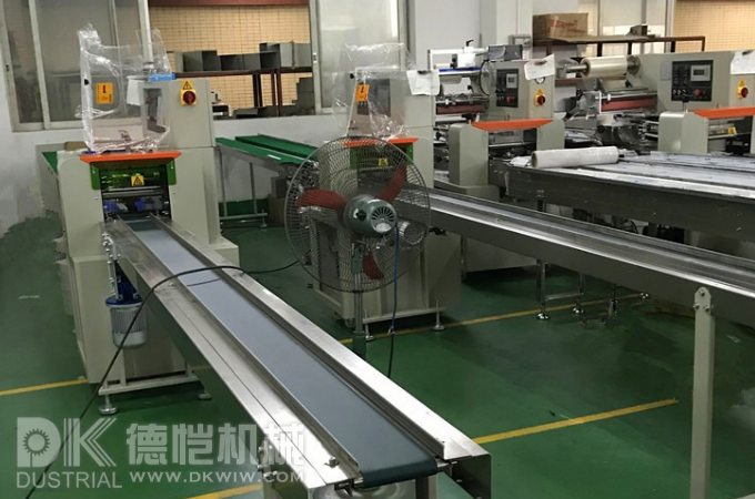 自動(dòng)鋁型材裝箱機